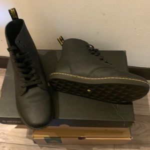 Dr. Martens Air Wair with soles bouncing color black brand new no tags no box